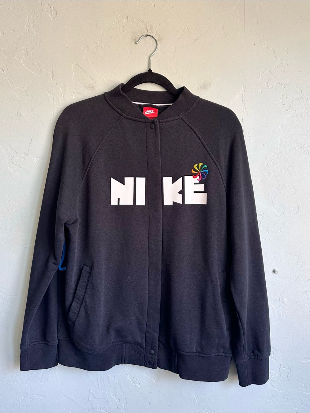 Nike Retro Vibes Sweatshirt Varsity Jacket Black Rainbow Pinwheel Size Medium